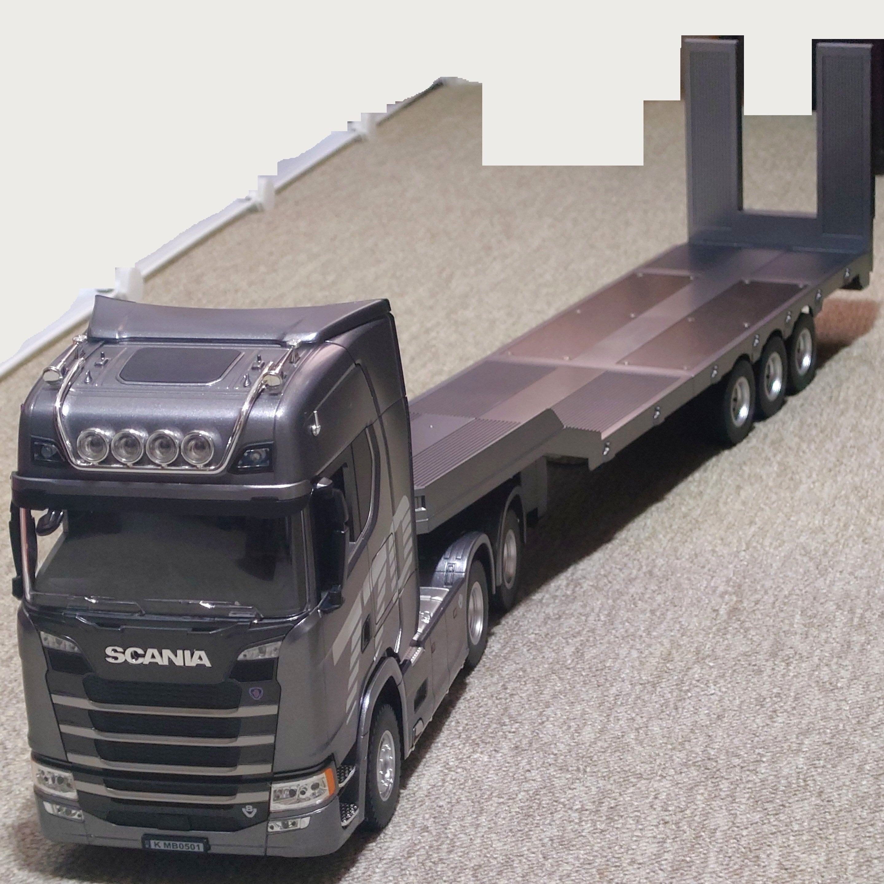 1/18 スカニア SKANIA770S シルバー ラジコン大型トラック トレーラー