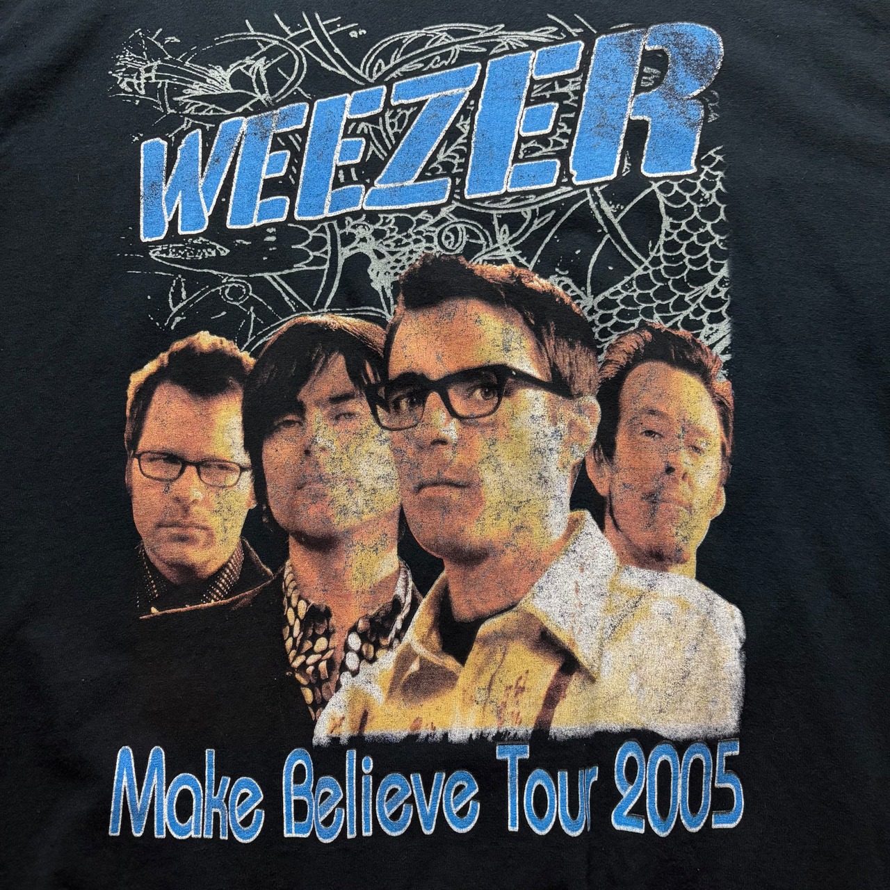 2005’s WEEZER bootleg music tour tee “Make Believe Tour”