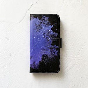 森の中から見上げた夜空(紫空)  手帳型 iPhoneケース スマホケース 全機種対応