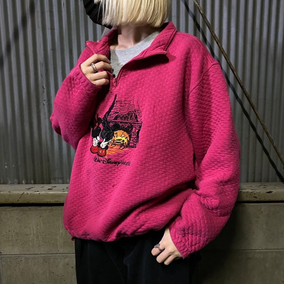 ディズニーミッキーマウス ミニーマウス 刺繍 ハーフジップスウェット 