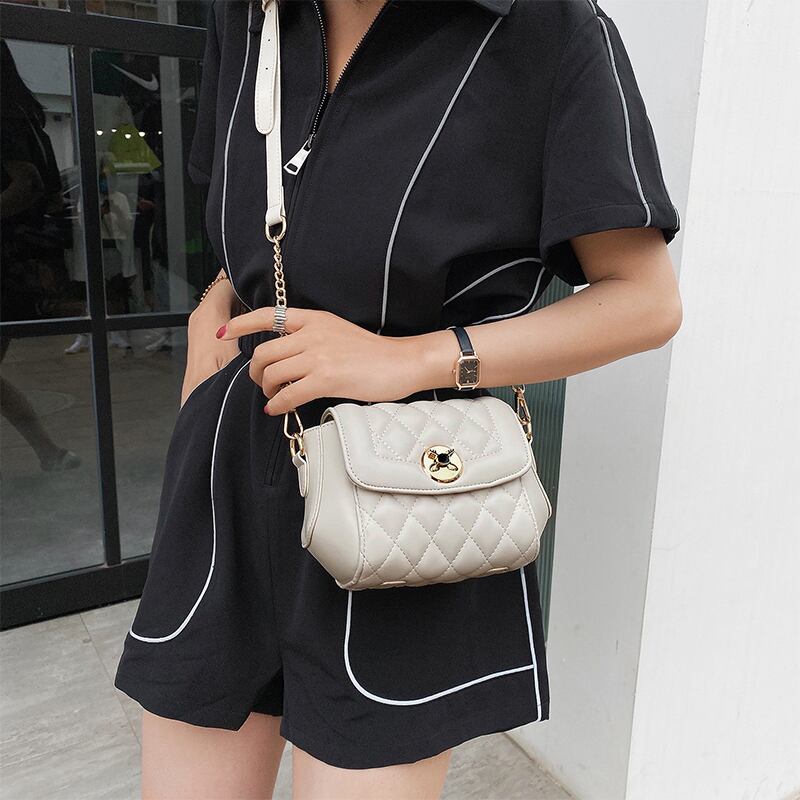 小さなバッグ女性バッグ2020夏の新しい波テクスチャワイルドダイヤモンドチェーンクロスボディバッグネット赤ファッションショルダーバッグ Tiancai_Wing_Bag8999559