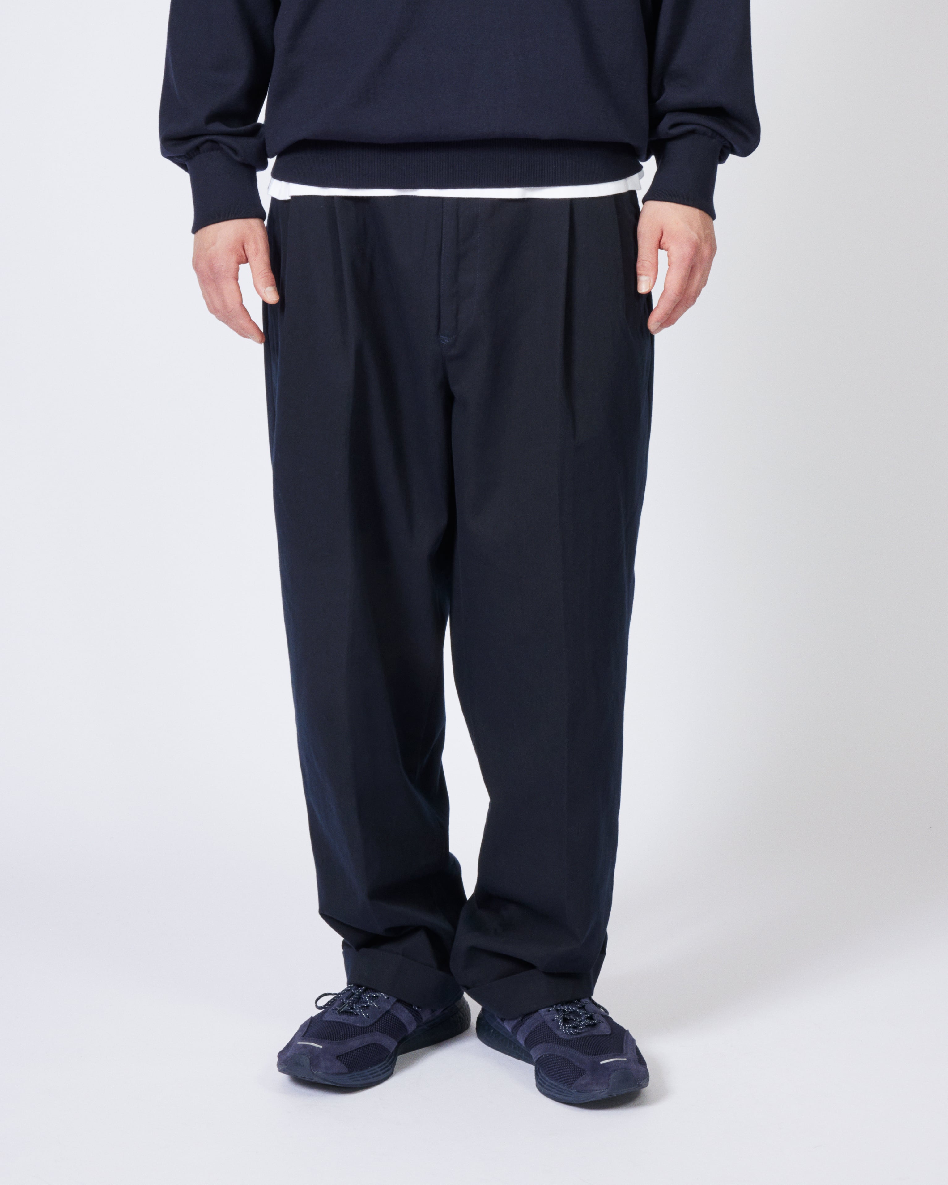 everyone 2tuck chino trousers (NAVY) | everyone