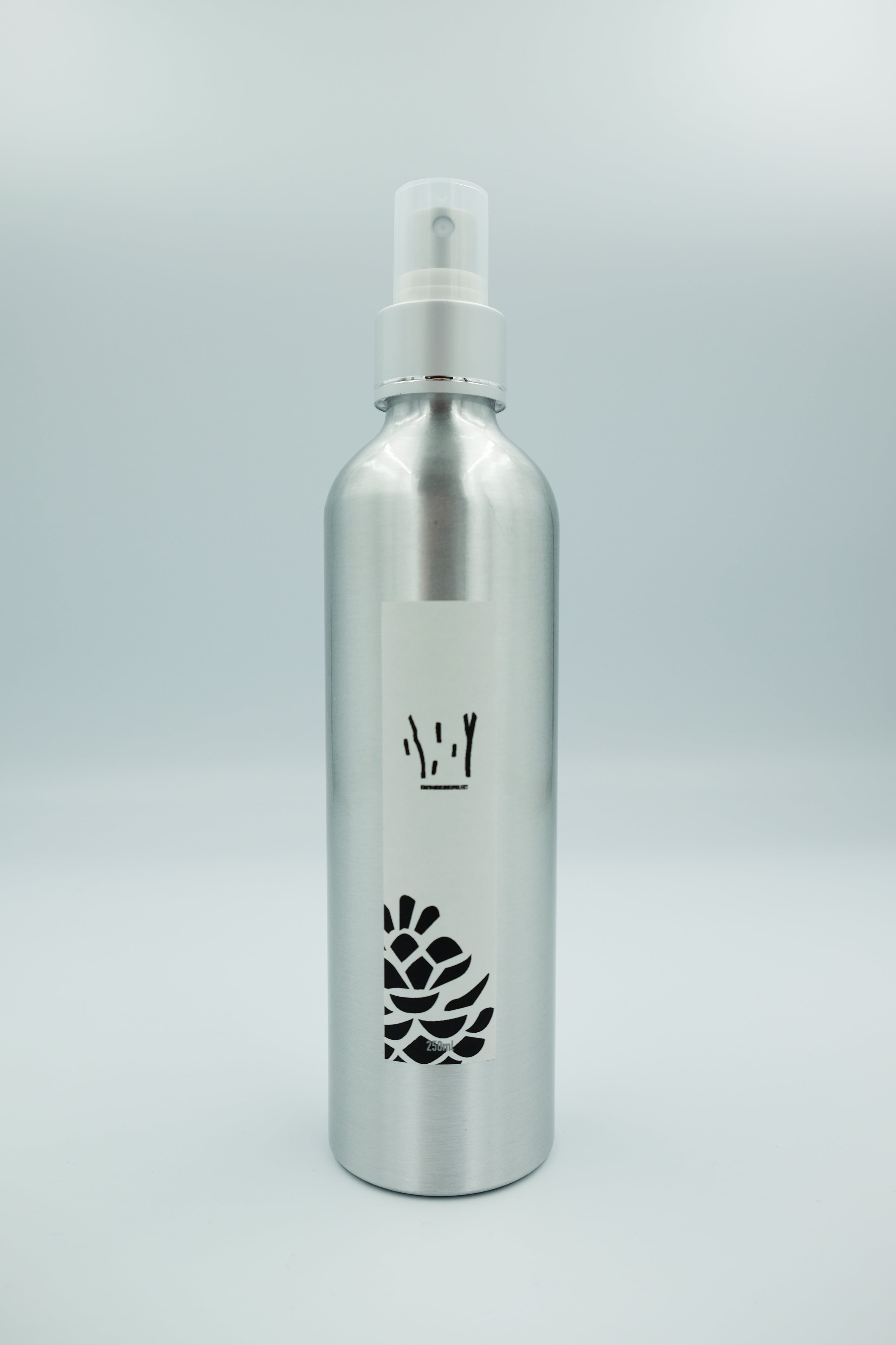 キノワホクリク］越前マツのアロマウォーター | 岸田木材オンライン