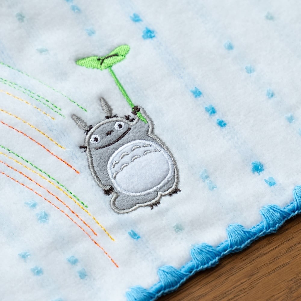 となりのトトロ ウォッシュタオル 虹ブルー（7232） | すすのこ商店