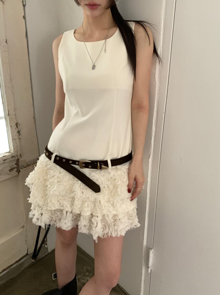 上品×カジュアルの絶妙バランス!今っぽノースリーブドレスで夏支度完了「今季マストバイ INS 新作 おしゃれ chic 韓国ファッション ノースリーブ ドレス」