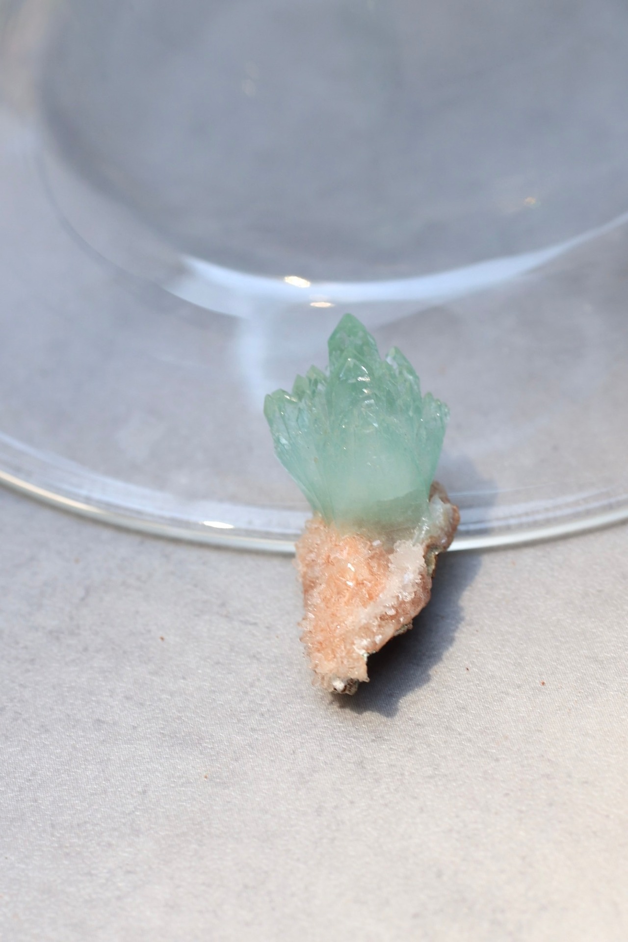 グリーンアポフィライト × ヒューランダイト 「輝く人参」Green Apophyllite × Heulandite ◇ 天然石・鉱物・パワーストーン・原石 | st00353