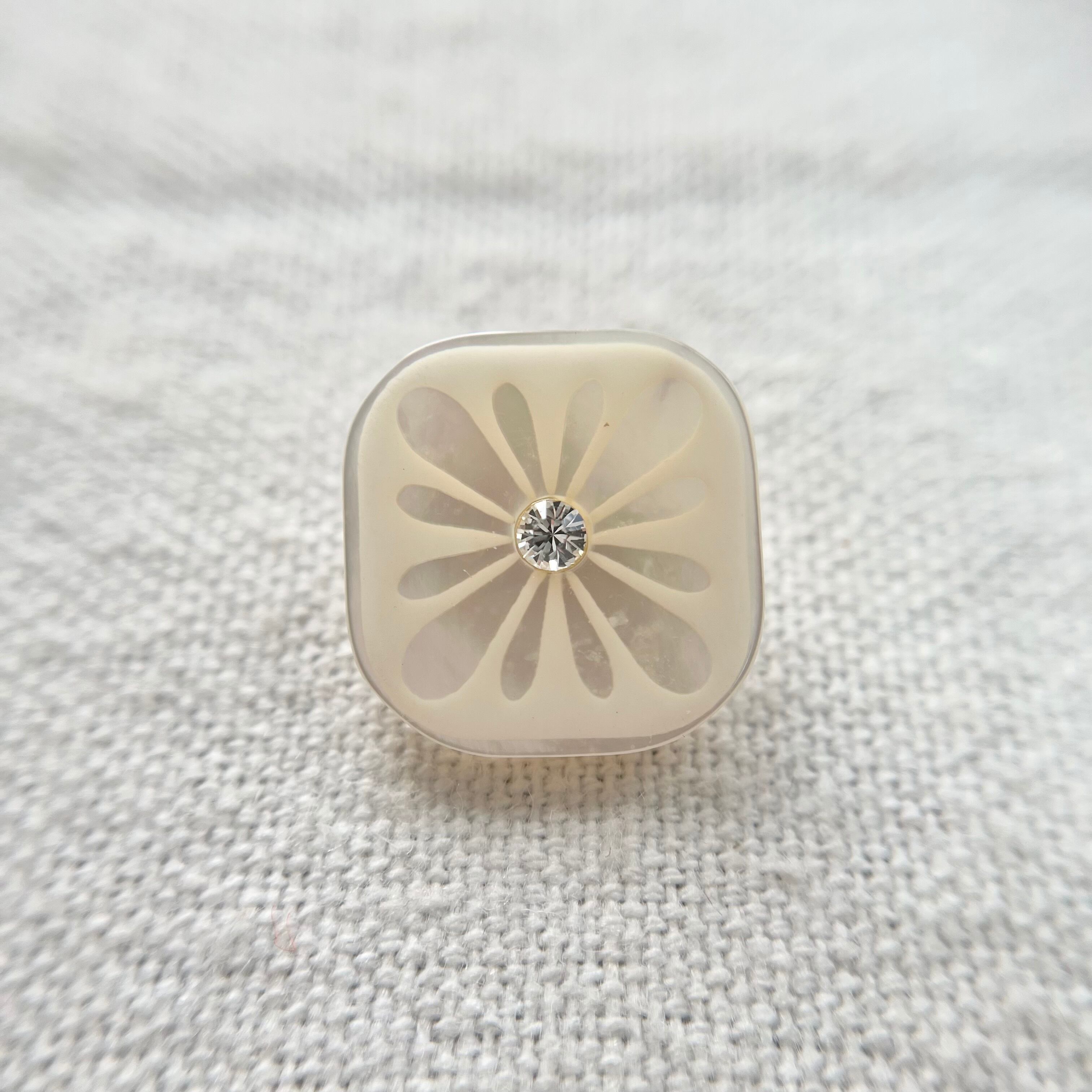 シェルボタン | Button shop kususu