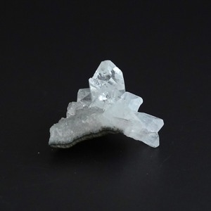 アポフィライト /  原石 標本