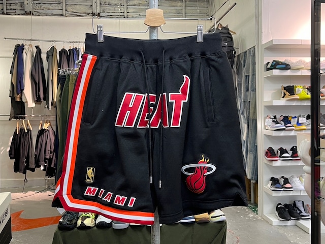 JUST DON × MITCHELL & NESS CLASSICS SHORT MIAMI HEAT BLACK MEDIUM 86667