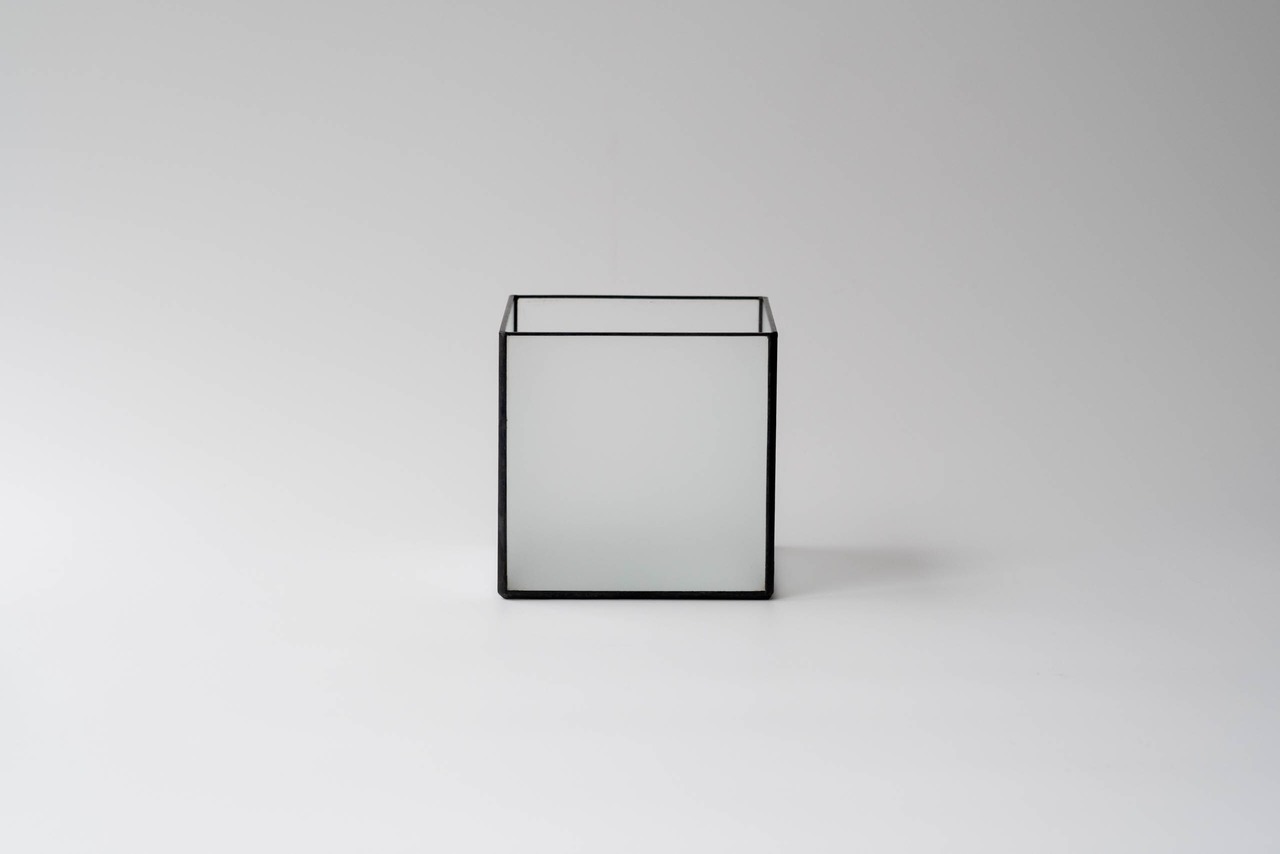 MONOLITH PLANTER
