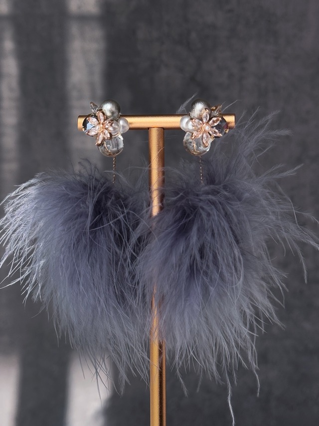 大ぶりマラボーファーの2wayピアス