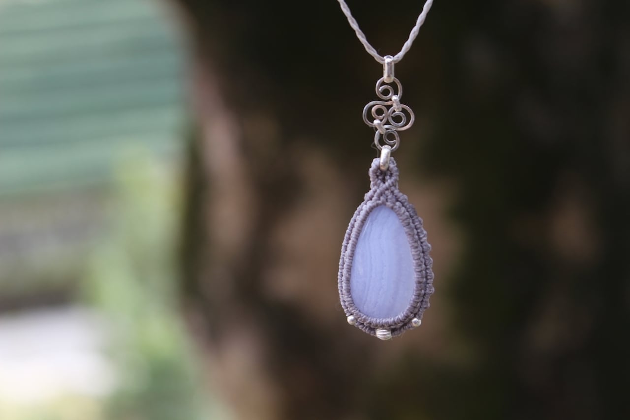 Blue Lace Agate silver925 wirework micro macrame pendant