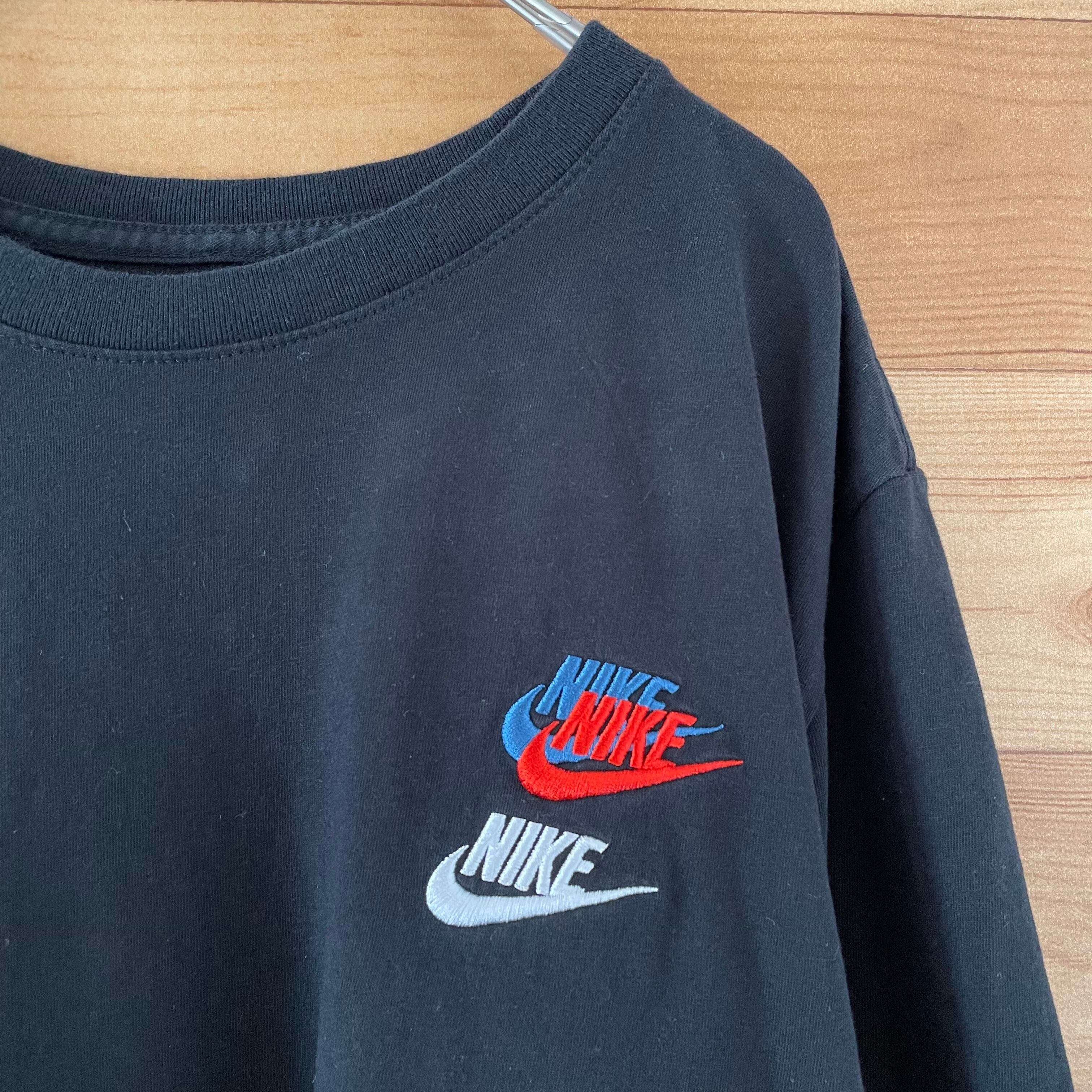 NIKE】刺繍ロゴ Tシャツ 黒ボディに刺繍ロゴがカッコ良いTシャツ X