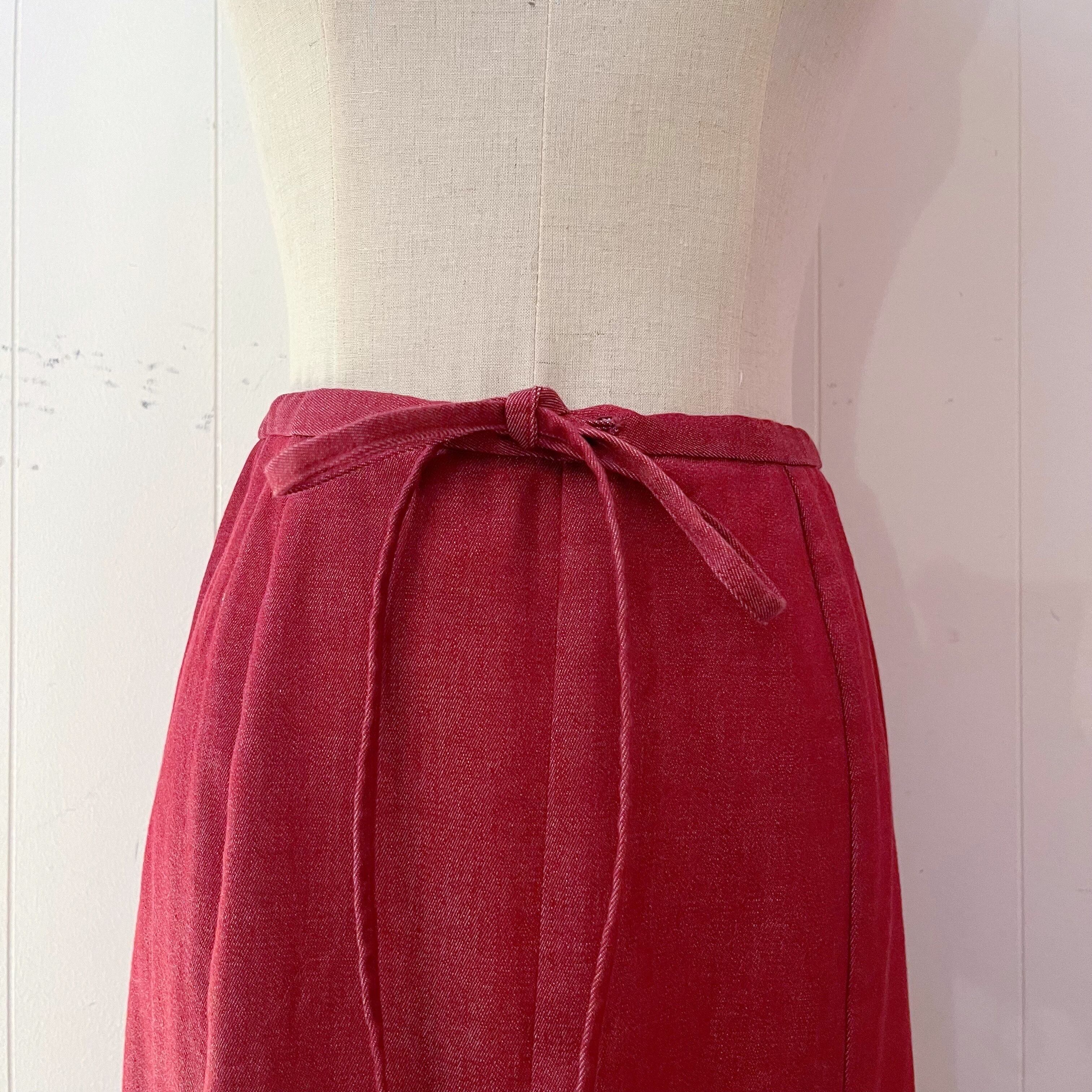 red denim seams flare skirt