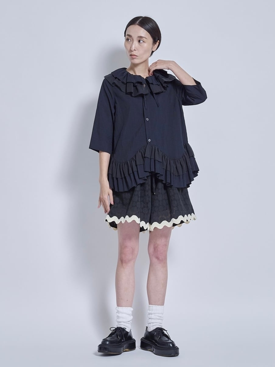 【予約商品:5月お届け】THOMAS MAGPIE バックサテンブラウス