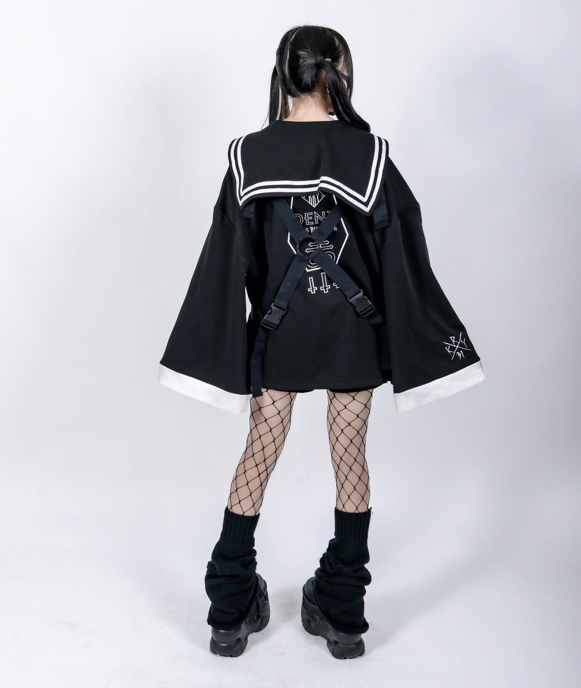 展示品「DENY」 | KRY clothing