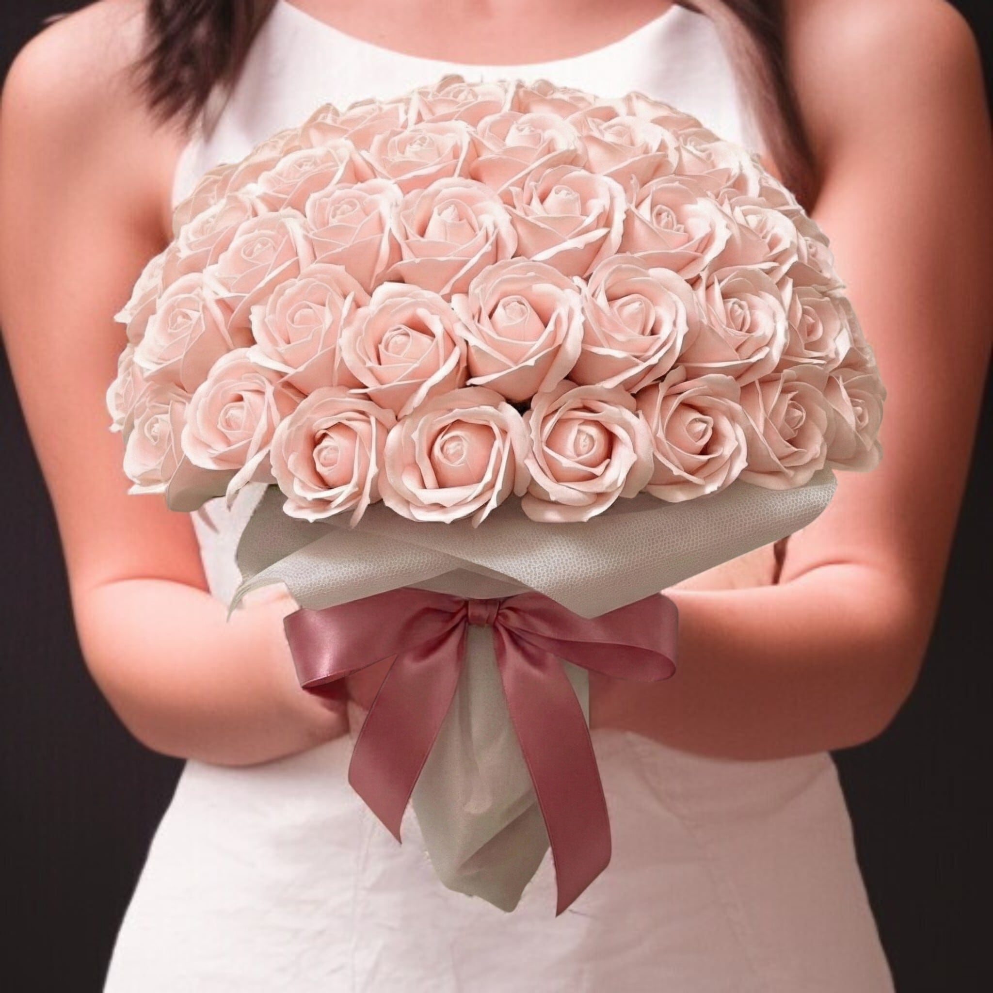 石鹸素材のバラの花束専門店【ROSE & SKY】