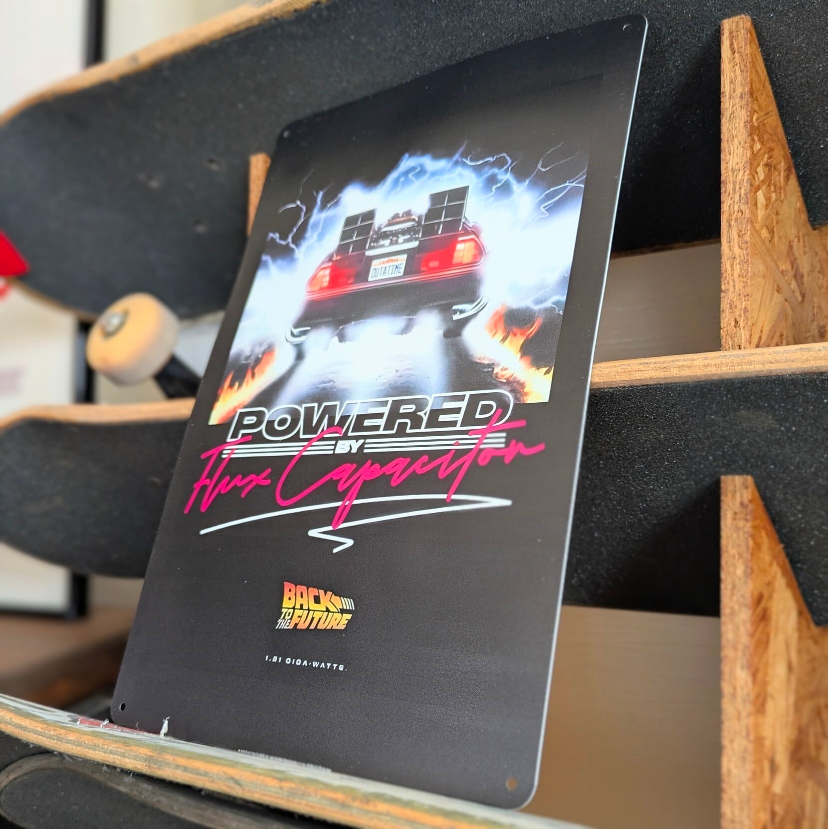♧送料無料！ちょうどいいブリキ看板【 Back to the Future （ バック・トゥ・ザ・フューチャー ）】デロリアン / METAL SIGN / メタルサイン / ブリキ看板 / サインボード / ビンテージ加工 〚アメリカン雑貨 アメトイ〛