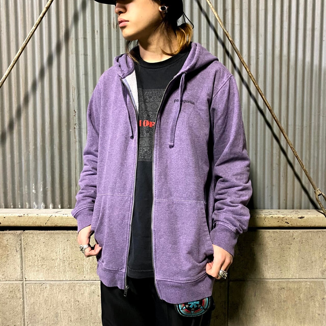Patagonia パタゴニア オーガニックコットン ワンポイントロゴ バックロゴプリント フルジップパーカー メンズl 古着 スウェットパーカー ラベンダー パープル 紫色 パーカー Al Cave 古着屋 公式 古着通販サイト