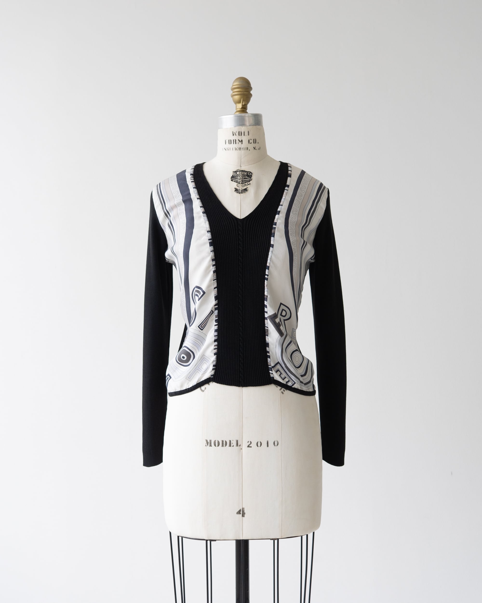 Hermès by martin margiela〉Patterned Knit Sweater | Re:STATION STORE