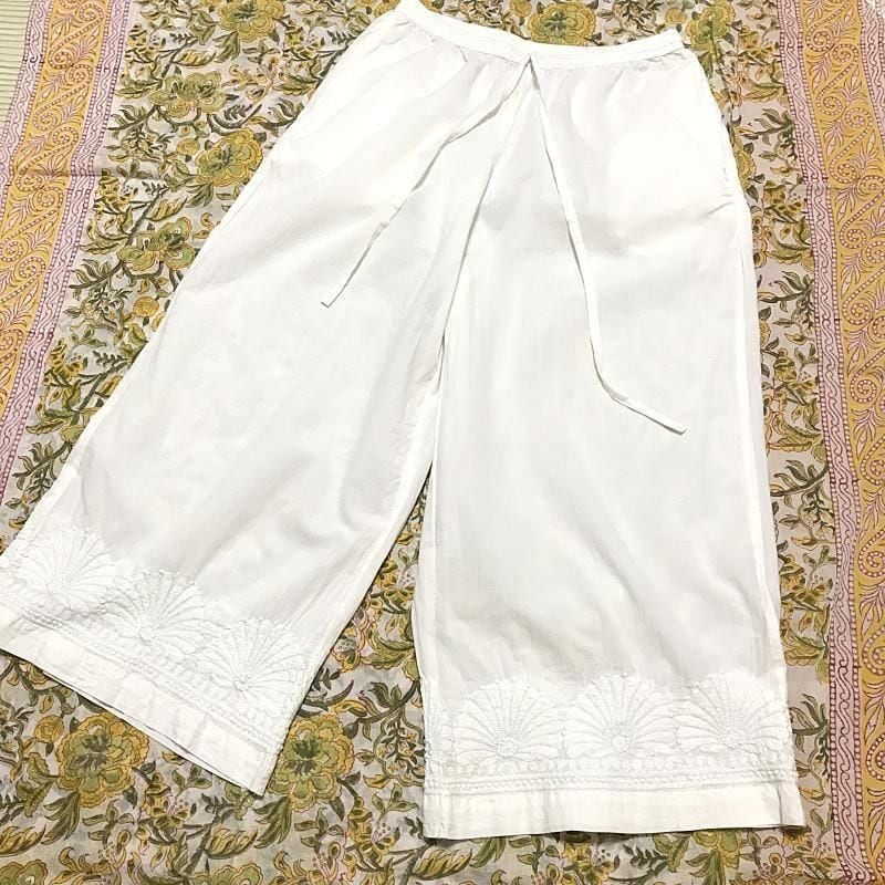 チカンカリ刺繍ワイドパンツ ショート丈花柄 フリーサイズ