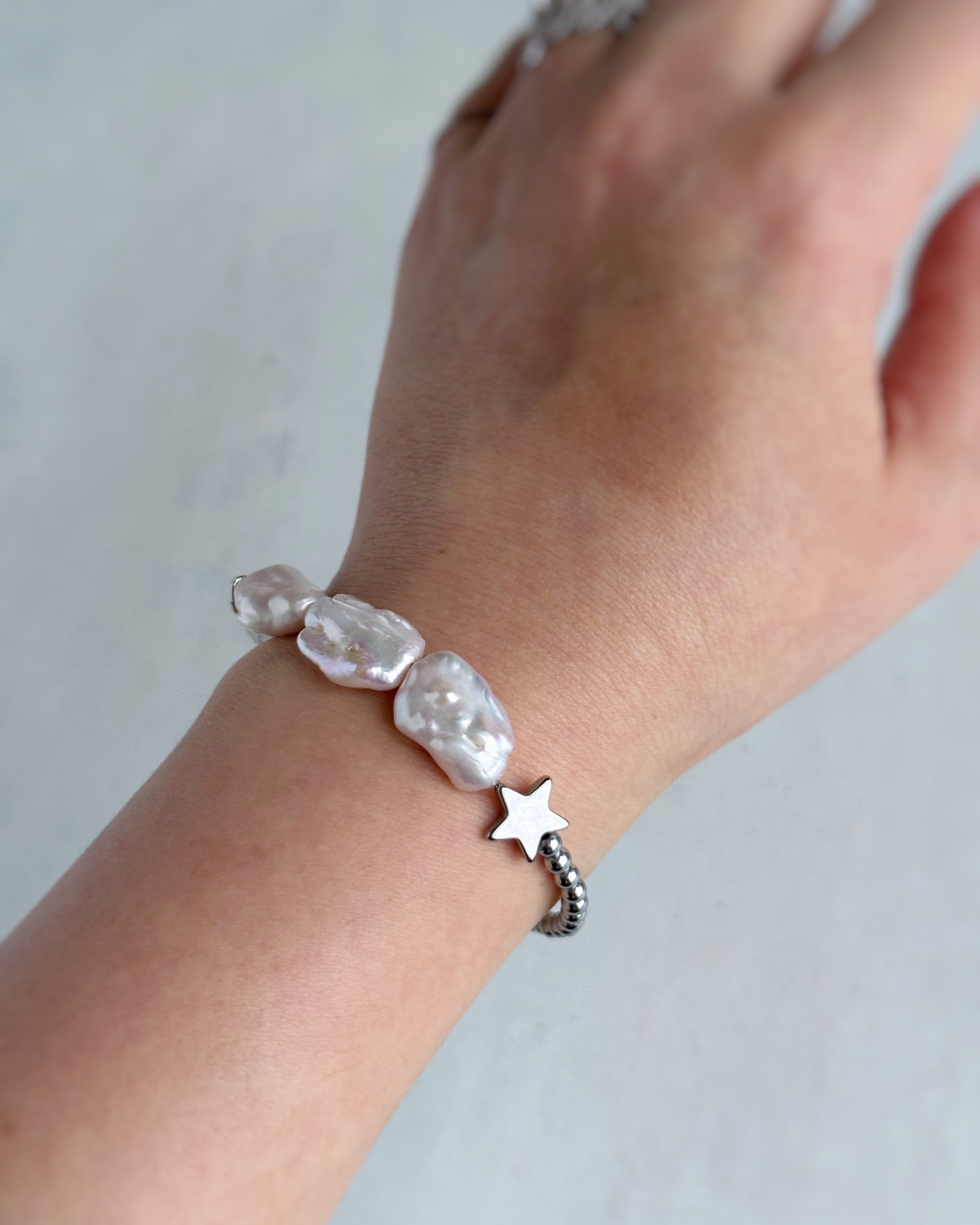 bicolor bracelet(淡水パール×ヘマタイト)