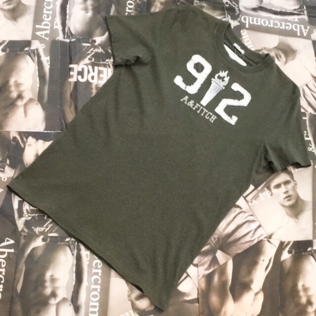 Abercrombie&Fitch　MENS　Ｔシャツ　Ｍサイズ