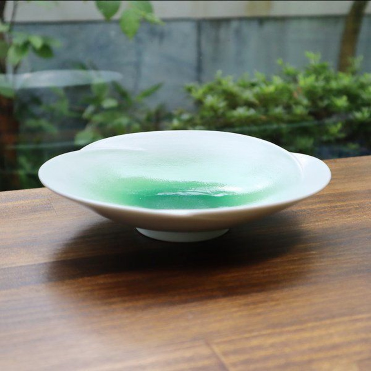 【まるふくオリジナル】有田焼　内緑彩吹波折６寸皿 21-079