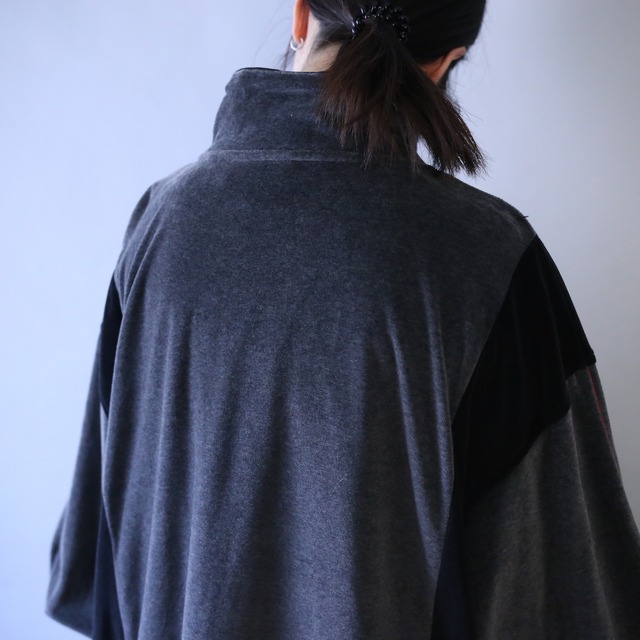bi-color and piping design super over silhouette velours track jacket