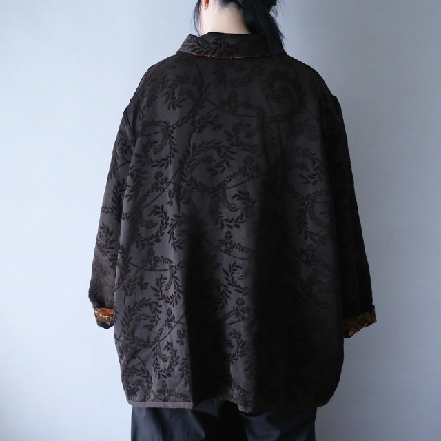 "reversible" beautiful reef motif pattern over silhouette chenille weave jacket