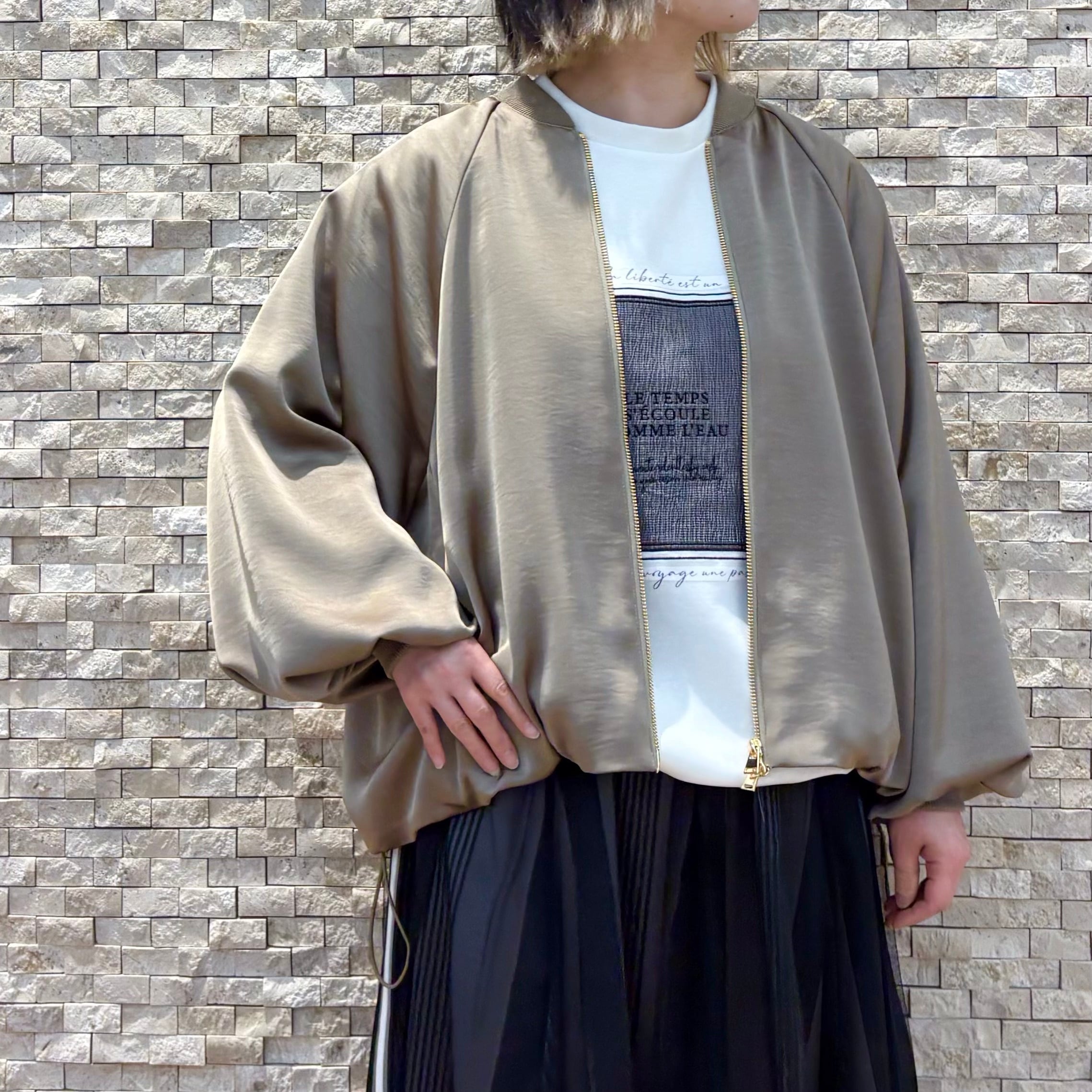 【Hazelnut】サテン素材ドルマンスリーブブルゾン(26006)