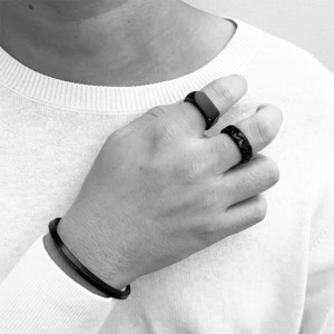 Asymmetry Signet Ring