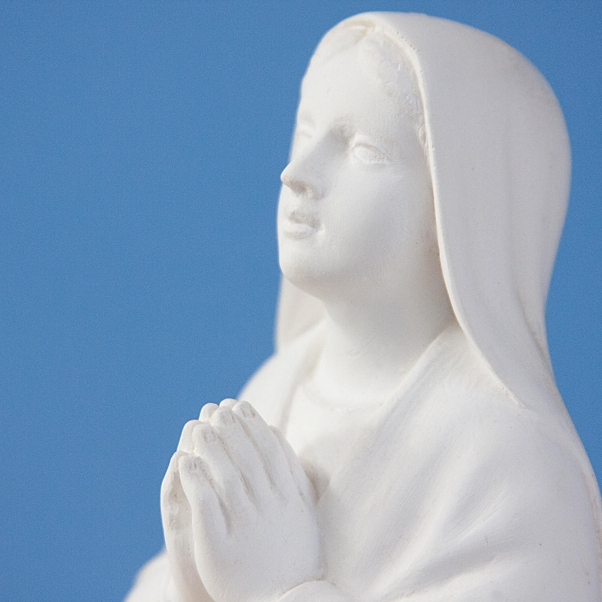 聖母子の絵柄のベル型装飾品 1995年製 聖母子の絵柄のベル型装飾品