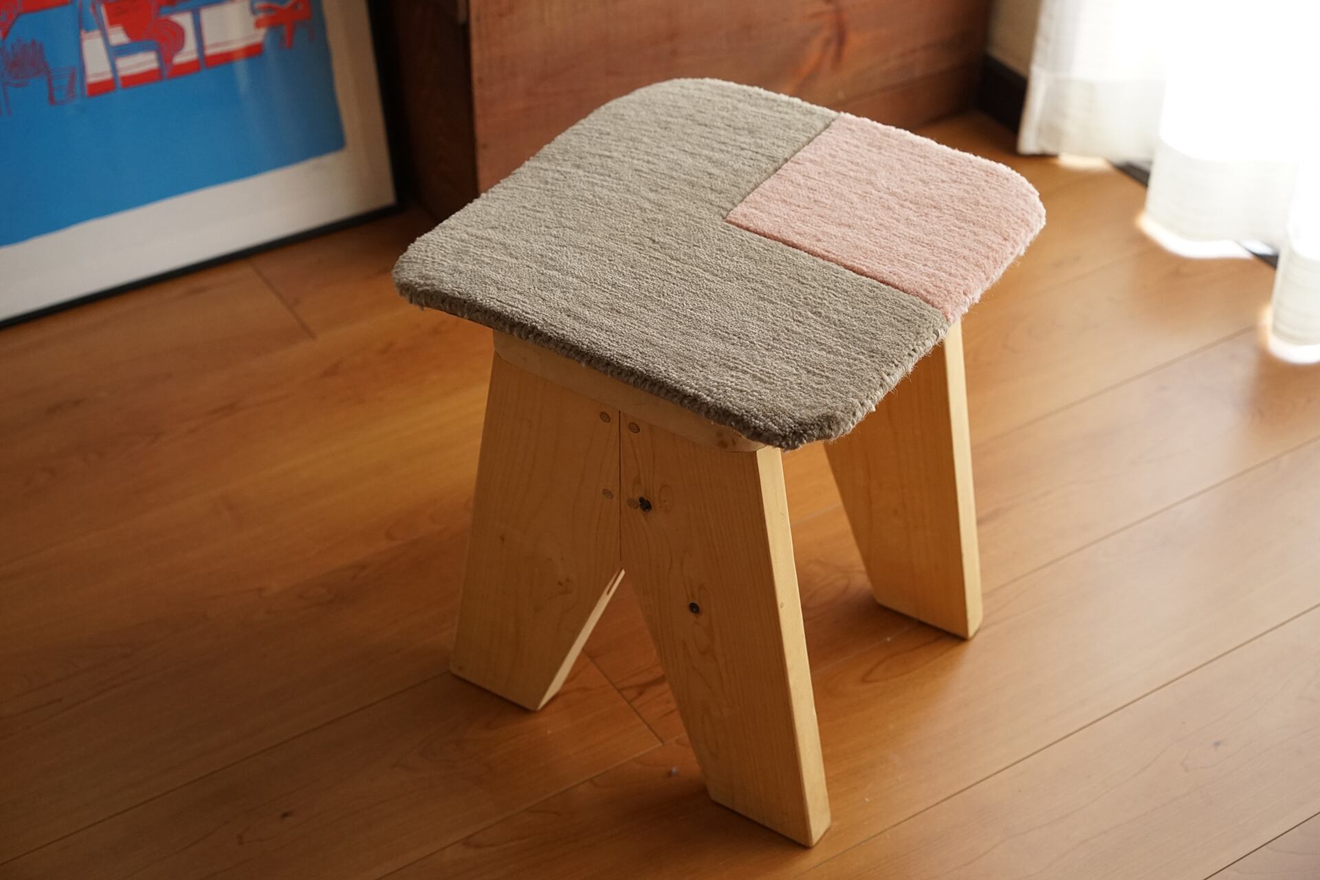 COLOR BLOCK a 4 _チェアパッド_ウールラグ_手織り_ベージュピンク