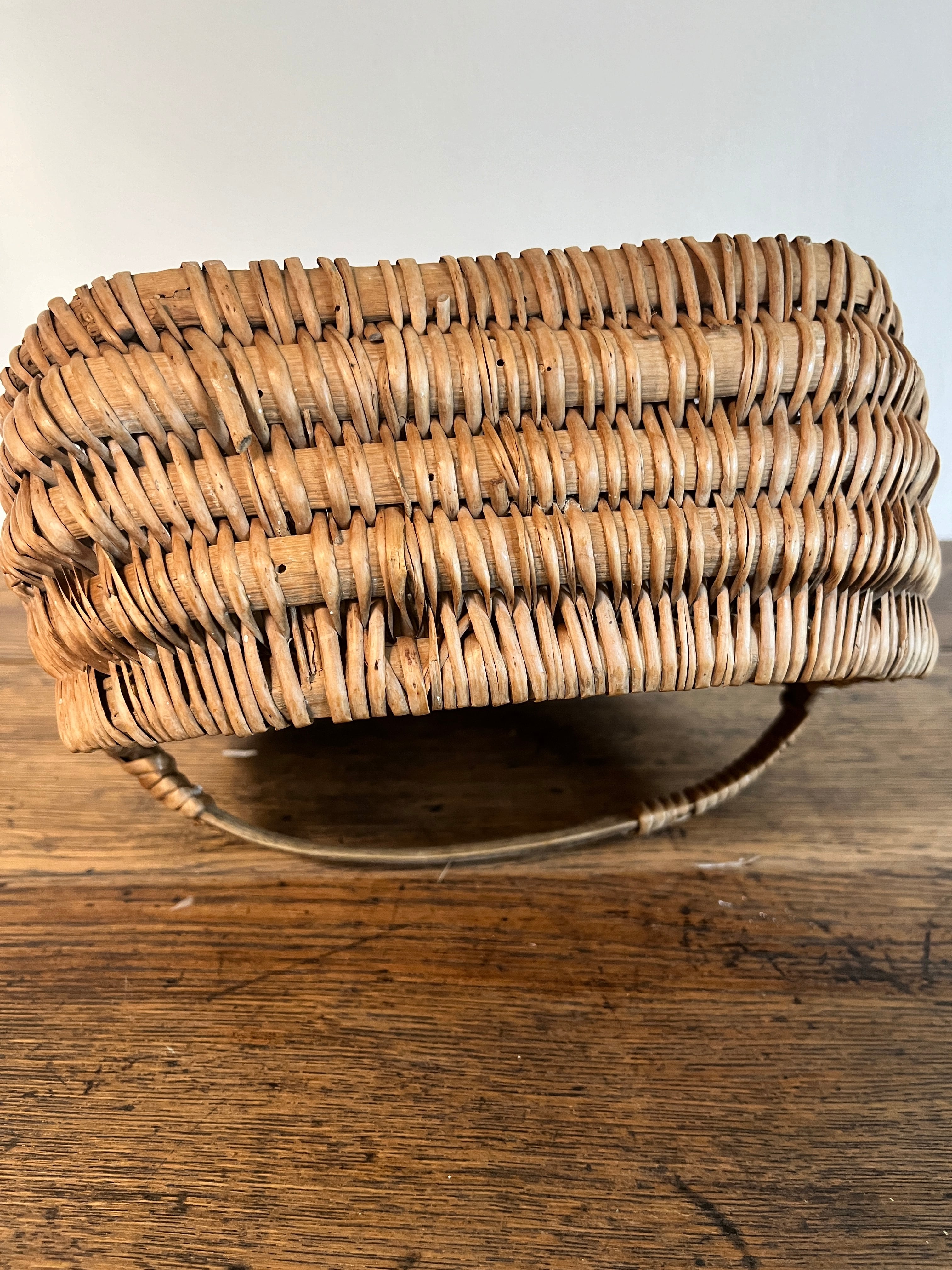 PANIER vintage＜フランスかご・ヴィンテージ・竹ハンドル・かご小さめ