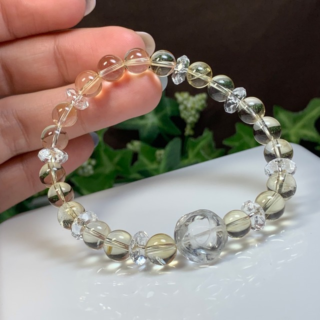 5.お花水晶×シトリン・デザインブレスレット