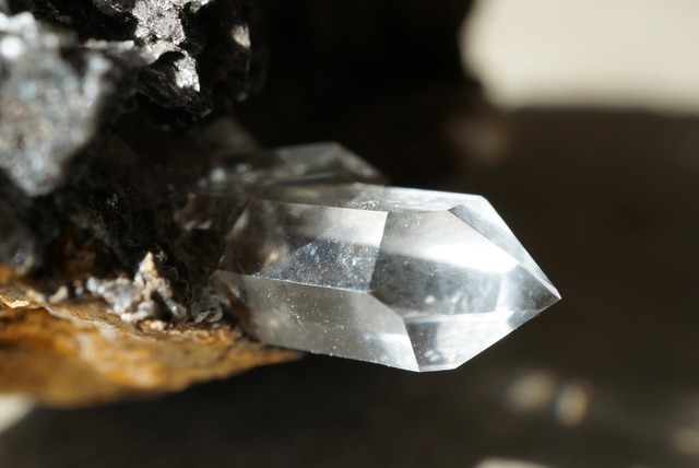 モロッコ産クォーツ/シデライト Quartz / Siderite 1487