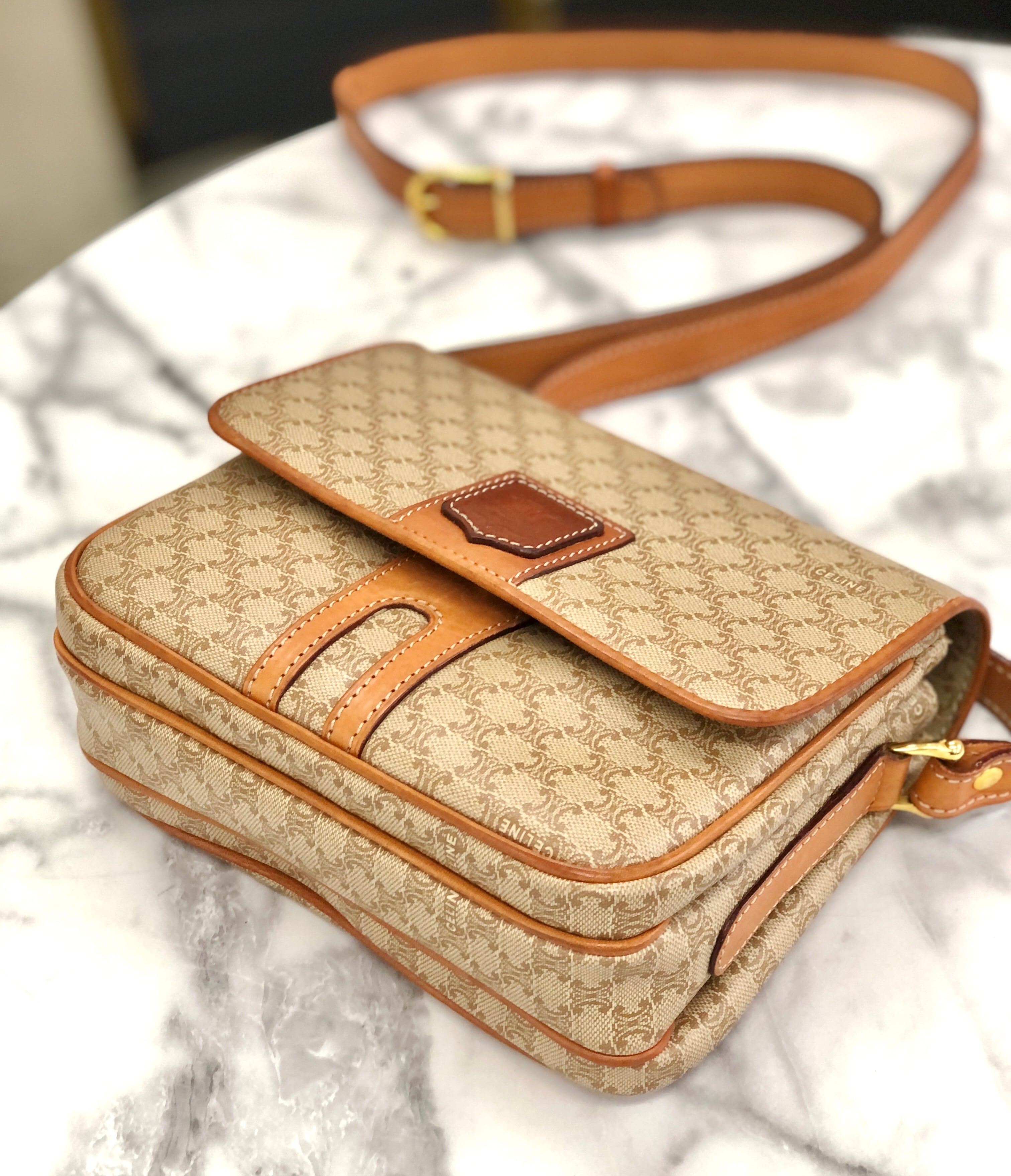 CELINE セリーヌ マカダム ブラゾン型押し フロントライン ショルダー