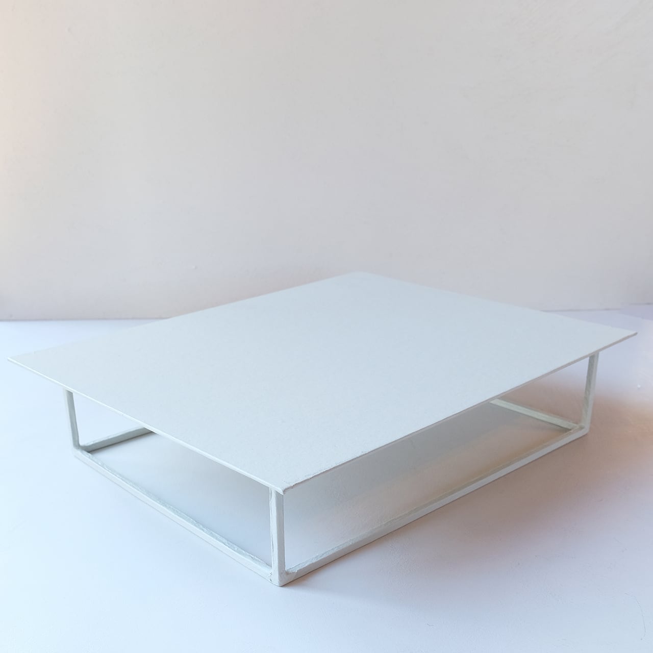 ハタノワタル Hatano Wataru 座卓 白 | les trois entrepôts / レ