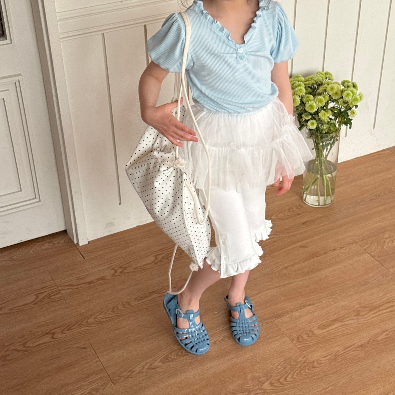 [ninibello] Capri Frill Pants / [니니벨로] 카프리프릴팬츠