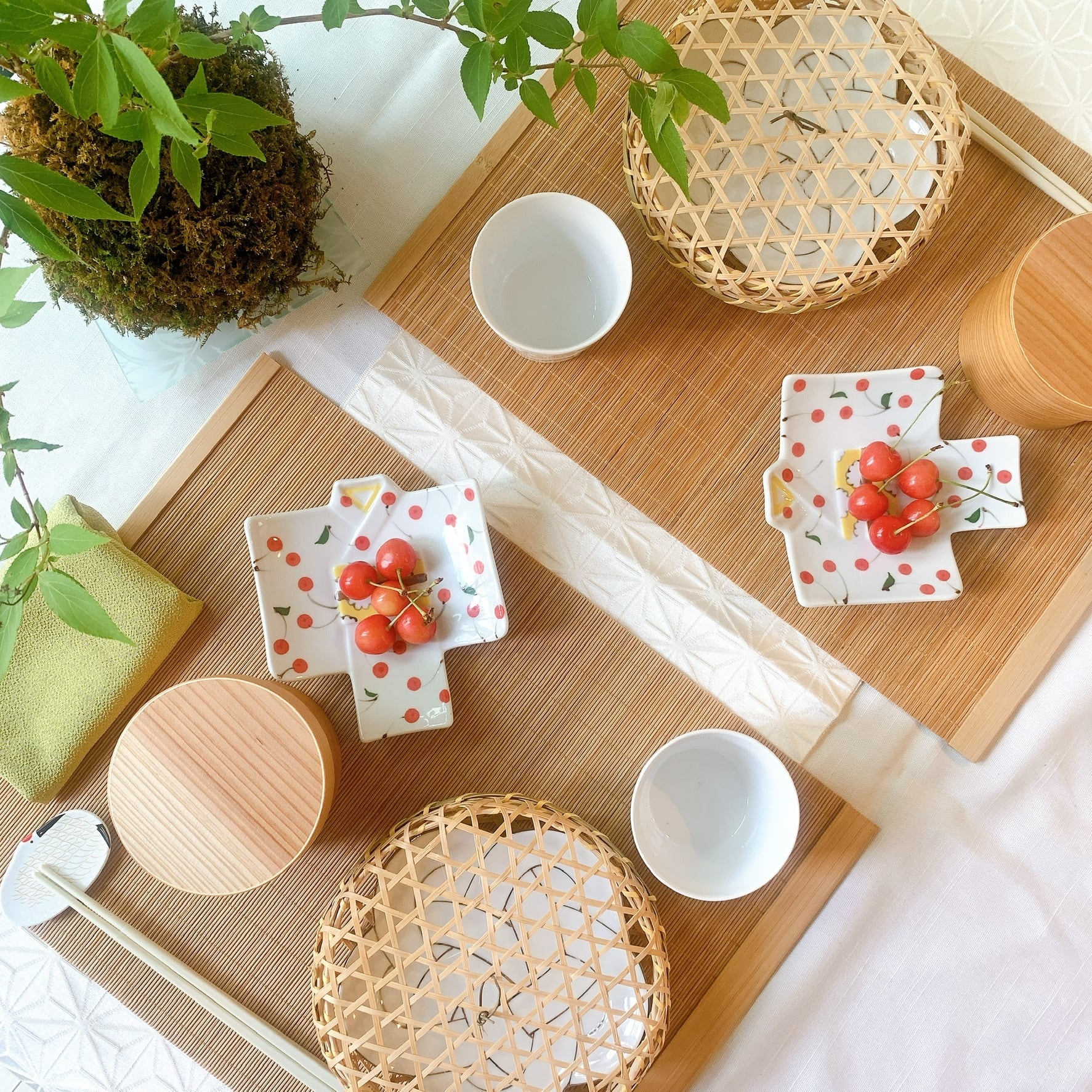 未使用 有田焼 六角銘々皿5枚 新生活　テーブルコーディネート　料亭　レストラン 楽天市場】【ふるさと納税】 有田焼 徳幸窯 古染付八角皿 2枚セット