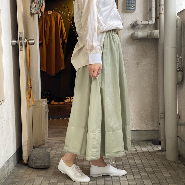 unfil(アンフィル) cotton & silk-twill gathered skirt smokey green