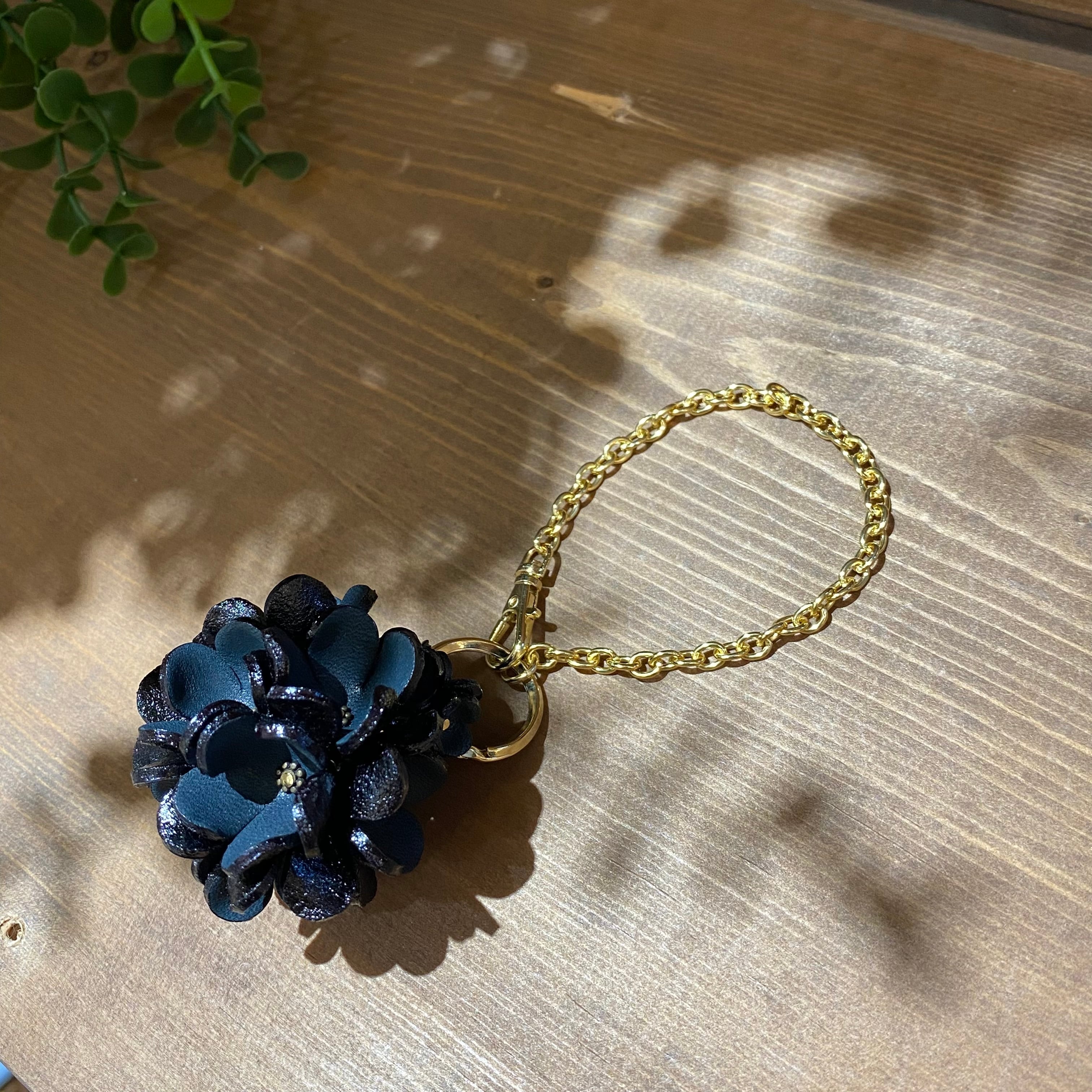 レザーフラワータッセル バッグチャーム(ブラック) | Allamanda-leather