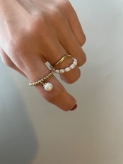 pearl layerd ring