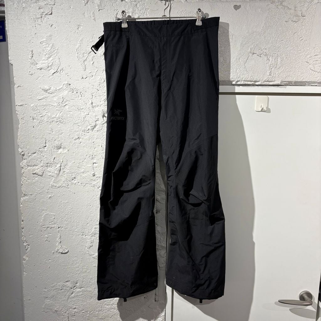 Off-White オフホワイト ナイロンパンツ SIZEXS【表参道t】 | ブランド