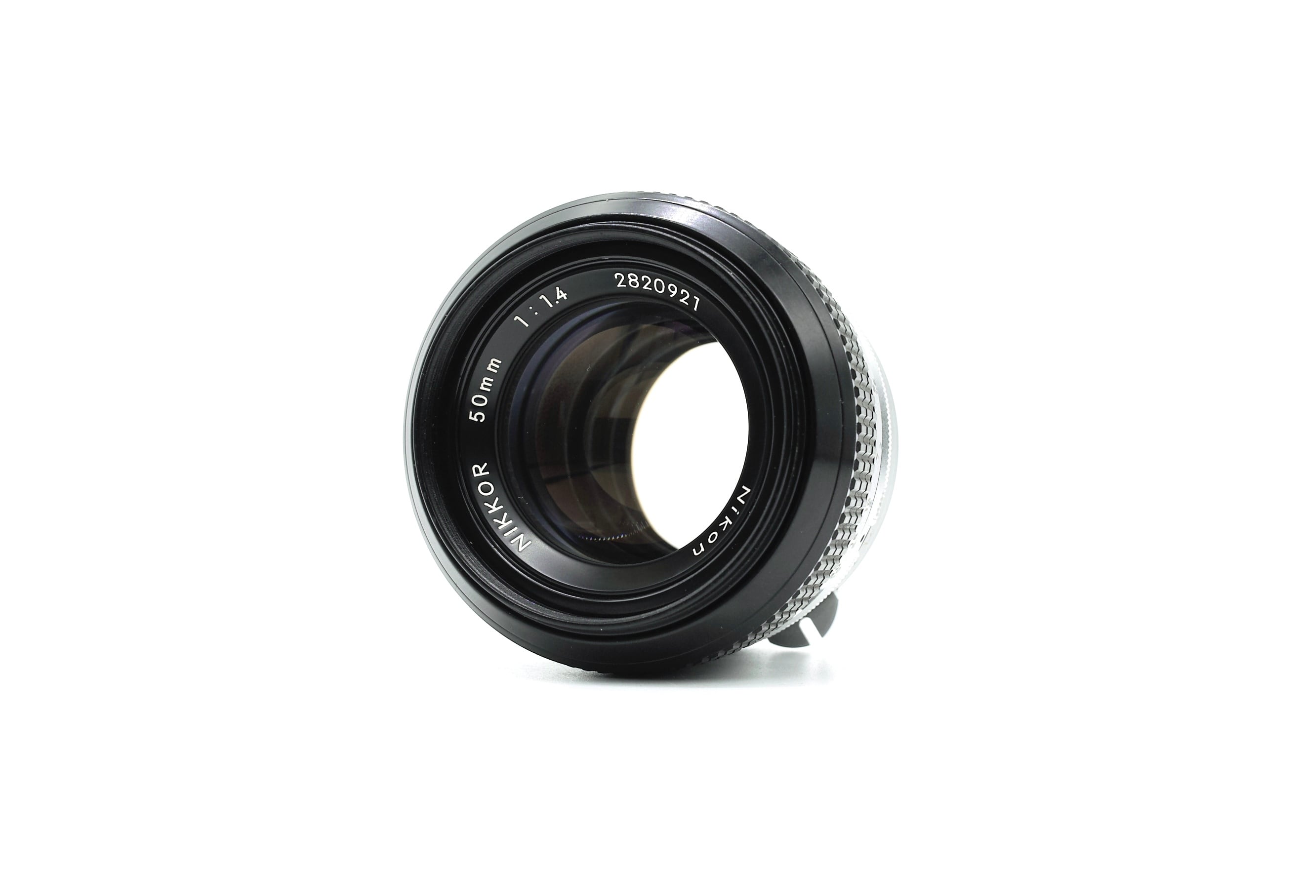 Nikon New NIKKOR 50mm F1.4 | ヨアケマエカメラ