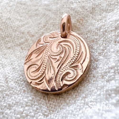 【受注生産】PD1545 Scroll Coin Charm Pendant（Surfrise刻印）