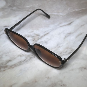 vintage CHRISTIAN DIOR black frame sunglasses