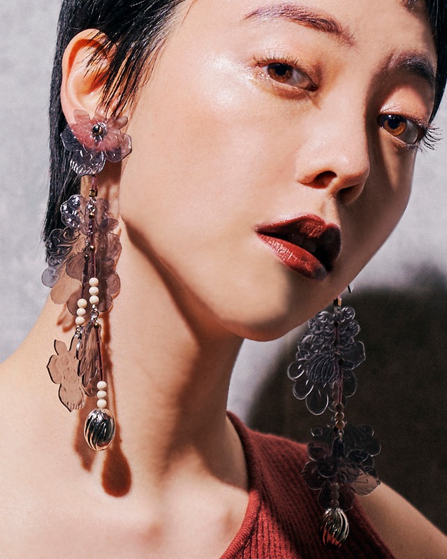 407-01 radial・col. brown　/　orchid & vintage beads earrings