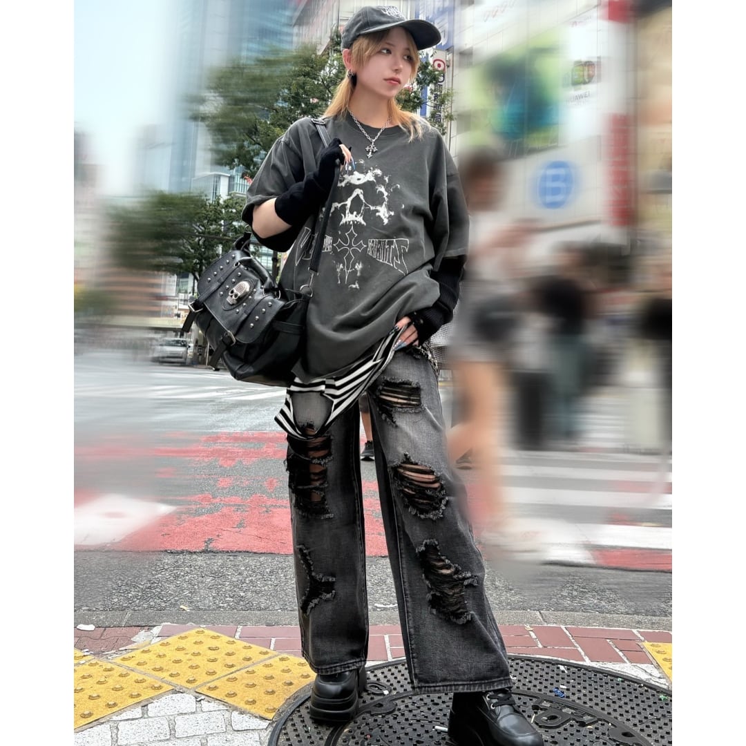 1/14 完売→再入荷！】ブラックダメージ ワイドデニムパンツ